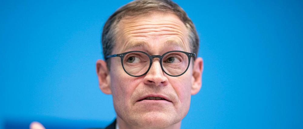 „Ich glaube, dass Berlin für so etwas genau der richtige Standort ist“, sagte Müller (SPD) über das 365-Euro-Ticket.