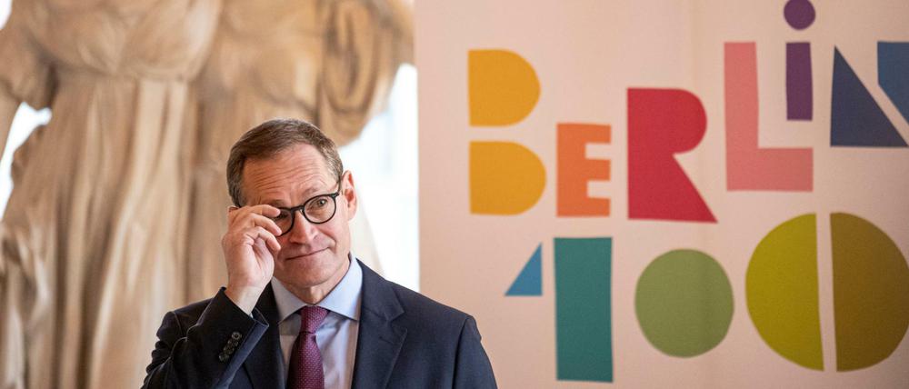 Nachdenken über Berlin. Michael Müller (SPD), Regierender Bürgermeister von Berlin, präsentierte im Säulensaal des Roten Rathauses das Programm zum Jubiliäumsjahr «100 Jahre Groß-Berlin». 