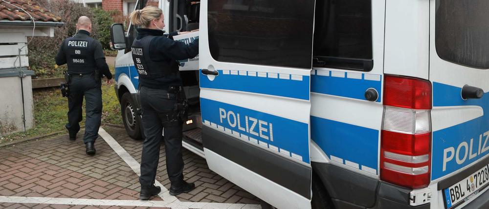 Bundesweit gab es Razzien bei mutmaßlichen Mitgliedern von Combat 18.