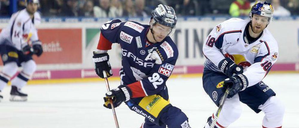 Mal wieder gegen München. Am Freitag reist Marcel Noebels (92) mit den Eisbären zum Tabellenführer.