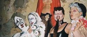 CampDad (2. von rechts) im Dragkingkollektiv Venus Boys.