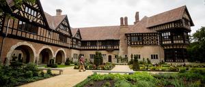 Die Hohenzollern haben Anspruch auf tausende Kunstwerke erhoben - und wollen Wohnrecht im Schloss Cecilienhof.