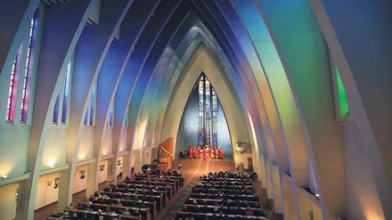 Bereits seit dem 3. Jahrhundert gibt es in christlichen Kirchen die Form des Gesangs, die auch Grundlage des NoonSongs ist. 