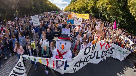 Studierende und Schüler bei einer Klimastreik-Demo im Herbst 2019 in Berlin.