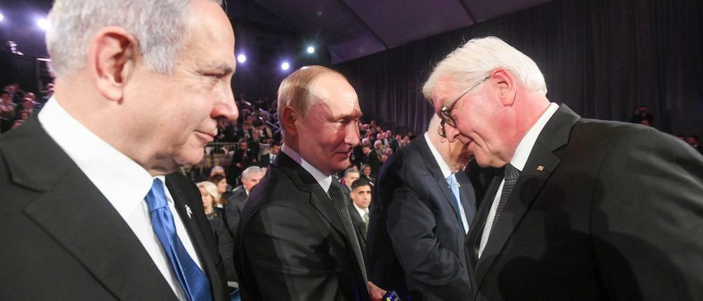 Benjamin Netanjahu, Wladimir Putin und Frank-Walter Steinmeier treffen beim Holocaust Forum aufeinander.