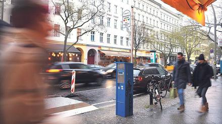 Bonpflicht. Auch am Mehringdamm kostet Parken neuerdings Geld.