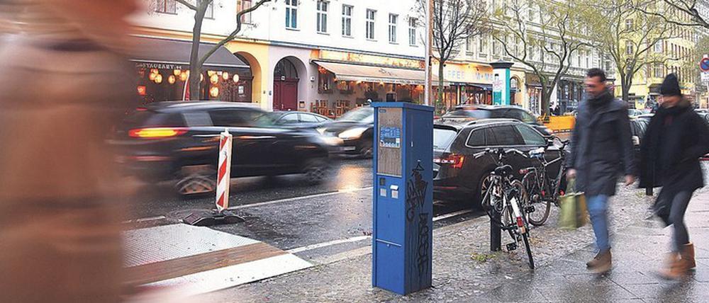 Bonpflicht. Auch am Mehringdamm kostet Parken neuerdings Geld.
