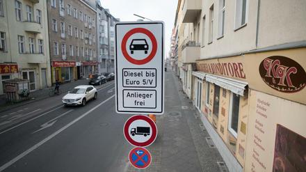 In der Silbersteinstraße in Neukölln gilt ein Fahrverbot für Dieselfahrzeuge bis Euronorm 5. 