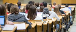 Sollte ein Studium steuerlich absetzbar sein?