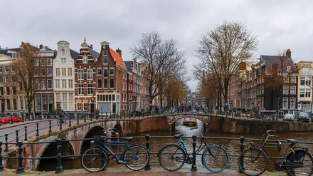 Die Keizersgracht und Leidsegracht in Amsterdam, unter anderem auch der Hometurf von Theo Thijssen und seines Helden Kees 