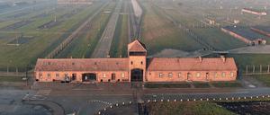 2,3 Millionen besuchen im Jahr die Gedenkstätte in Auschwitz. Deren Tweets werden im Monat 146 Millionen mal gesehen.