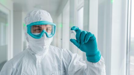 Gegen den derzeitigen Coronavirus aus China gibt es keinen Impfstoff. In Tübingen wird eine Vakzintechnologie entwickelt, die in kurzer Zeit Millionen Impfdosen produzieren könnte. 