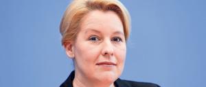 Giffey gilt als Hoffnungsträgerin der SPD. Sie kam mit blendender Laune zur Klausur der Berliner Fraktion in Nürnberg.