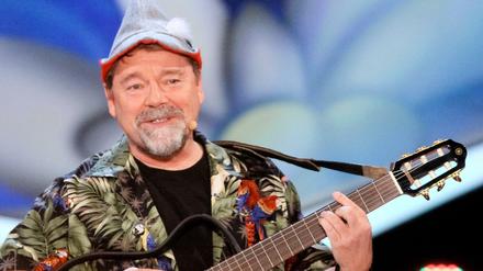 Hawaiihemd, Gitarre und anzüglicher Humor: Der Komiker Jürgen von der Lippe hat mit einigen Interview Aussagen für Wirbel gesorgt.