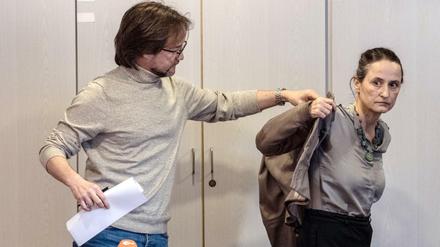 Wer hat hier wen vor vollendete Tatsachen gestellt? Sasha Waltz, Choreografin und Intendantin des Berliner Staatsballetts, und Johannes Öhman, Tänzer und Intendant des Staatsballetts, verlassen nach einem Pressegespräch den Raum. 