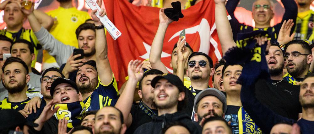 Schon beim Auswärtsspiel gegen Bayern München waren viele Fenerbahce-Fans in der Halle.