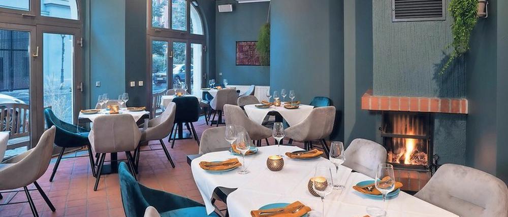 Ungewöhnlich klares Ambiente für ein indisches Restaurant, aber hier will man auch die Länderküche Indiens mit Europa verschmelzen: Kreuz und Kümmel