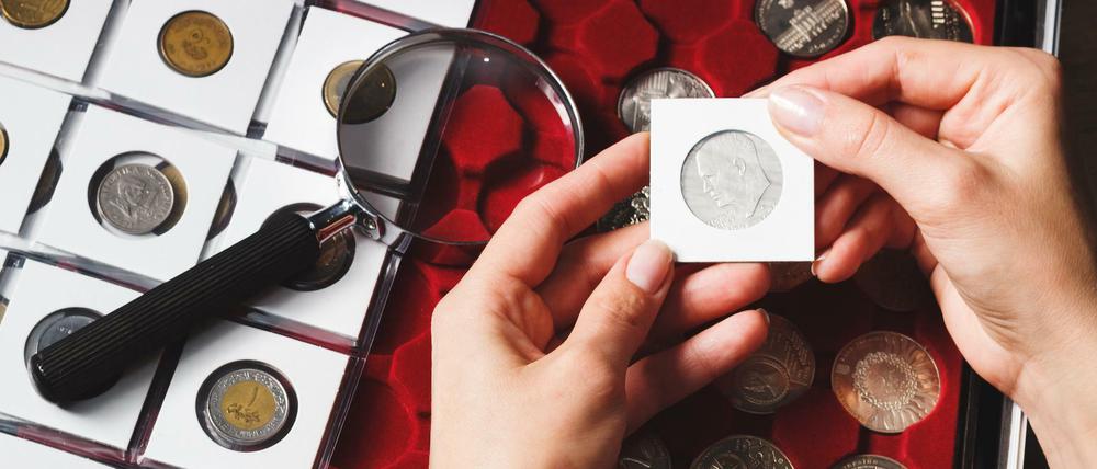 Münzen zu sammeln - das war früher ein beliebtes Hobby. Heute fehlt den Numismatikern der Nachwuchs.