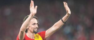 Zwischen Rot und Schwarz-Gelb. Neven Subotic fühlt sich dem BVB immer noch sehr verbunden.