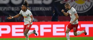 Christopher Nkunku jubelte nach seinem späten Treffer gegen Gladbach.