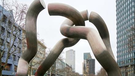 Die verschlungenen Röhren auf der Tauentzienstraße symbolisierten einst die Teilung, dann die Einheit Berlins.