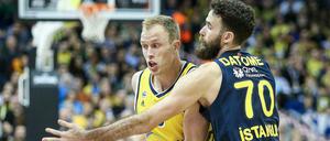 Alba Berlin und Luke Sikma (links) stemmten sich vergeblich gegen die Heimniederlage.
