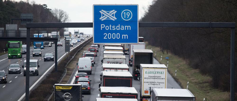 Kein guter Start in den Urlaub. Stadtauswärts dürfte es am Freitag und Samstag eng werden.