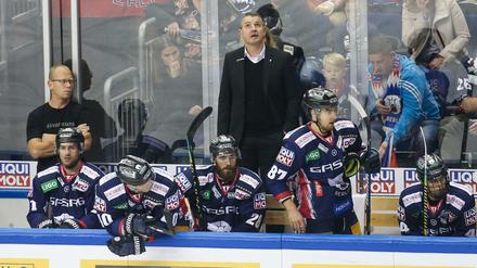 Das war nicht genug. Zuletzt taten sich die Eisbären daheim schwer.