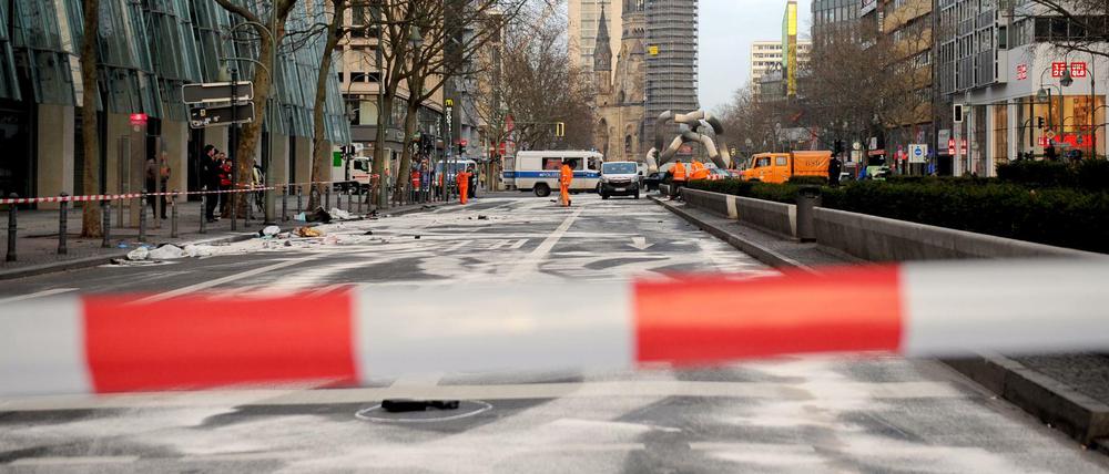 Die Unfallstelle auf der Tauentzienstraße. Die zwei "Ku'Damm-Raser" wurden im vergangenen Jahr wegen Mordes verurteilt. 