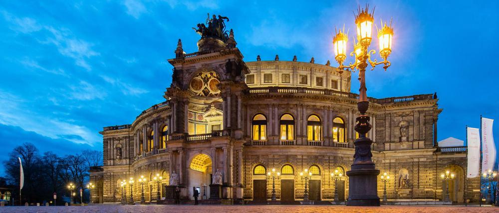 Schauplatz eines Balls mit peinlicher Vorgeschichte: die Semperoper in Dresden.