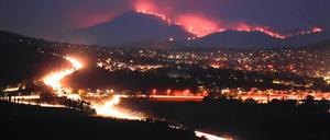 Ein Buschfeuer im Orroral Valley südlich von Canberra in Australien.