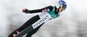 Ziiiiiiiiieeeeh. Die Skispringerin Eva Pinkelnig hat eine erstaunliche Karriere hingelegt.