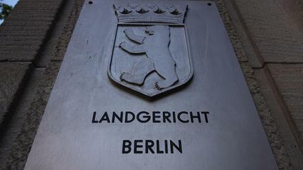 Mordversuch aus Eifersucht? Der Mann habe vermutet, dass seine Ehefrau Affären hatte.