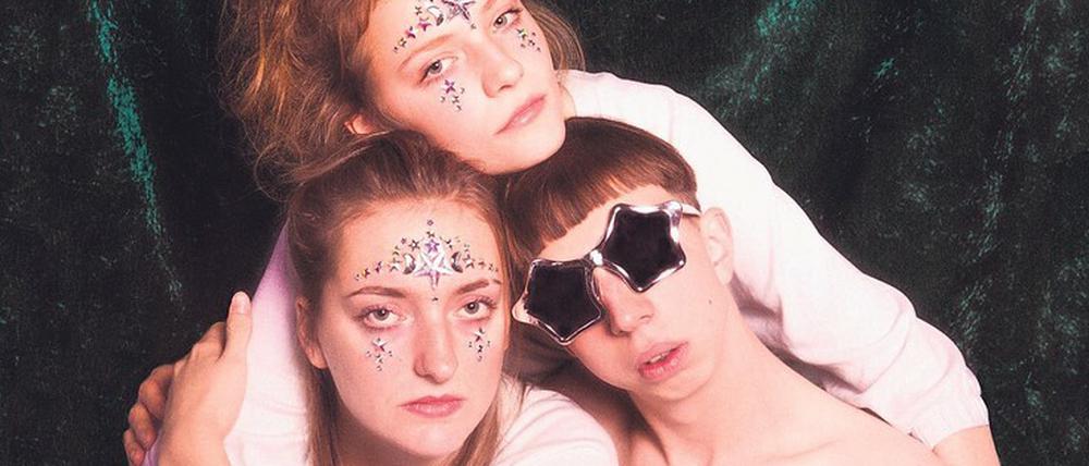Lotta Kummer (oben), Nina Kummer und Johann Bonitz sind zusammen Blond.