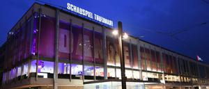 Die Städtischen Bühnen am Willy-Brandt-Platz sollen nach dem Willen des Frankfurter Stadtparlaments nicht saniert, sondern neu gebaut werden. 