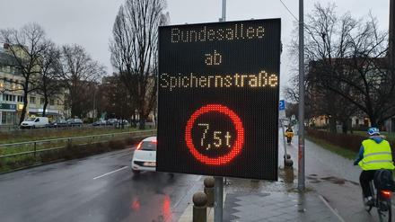 Beliebige Informationen können über die LED-Tafeln angezeigt werden.