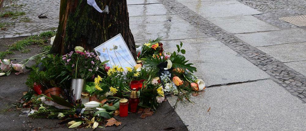 Gedenken. Am Savignyplatz wurde ein Radfahrer von einem Auto getötet.