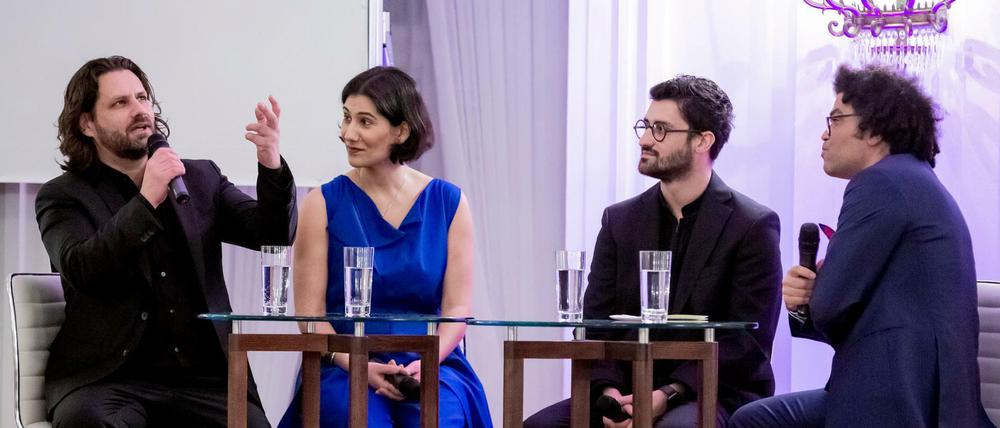 Diskussion mit Adam Bousdoukos, Cymin Samawatie, Ersan Mondtag und Ijoma Mangold (v.l.n.r.).