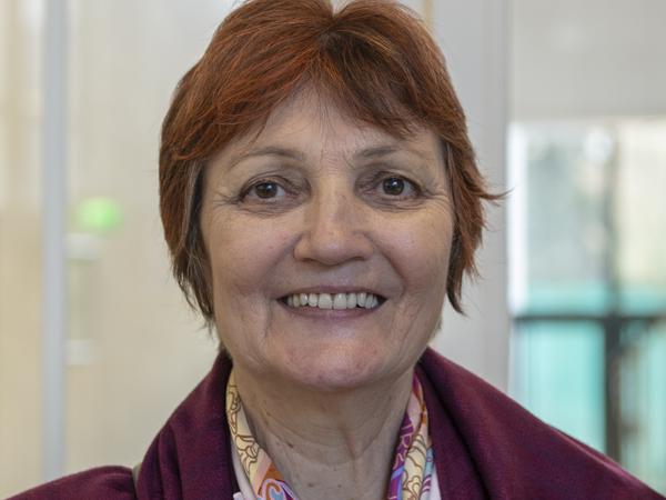 Ein Porträtbild von Mechthild Leutner.