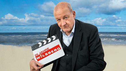 Leonard Lansink, 64, wünscht sich manchmal den ursprünglichen Wilsberg zurück, der noch nach Herzenslust rauchen, trinken und herumschnorren durfte.