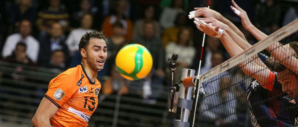 Wieder mittendrin. Benjamin Patch (links) wurde für die Volleys gegen Herrsching zum Matchwinner.