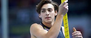 Der Überflieger. Armand Duplantis hat einen neuen Weltrekord im Stabhochsprung aufgestellt.