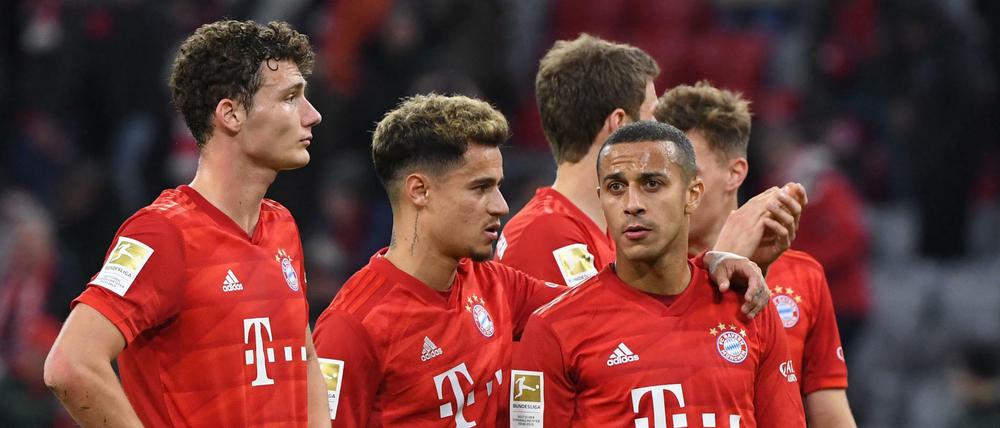 Sag mir, wo du stehst: Zufriedenheit sieht anders aus als bei den Bayern-Profis nach dem Spiel gegen Leipzig.