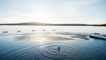 Es kostet Überwindung: Eisbaden in Finnland.