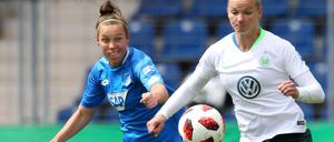 Duell der Giganten. Nicole Billa (l.) empfängt mit der TSG Hoffenheim Alexandra Popps Wolfsburgerinnen.