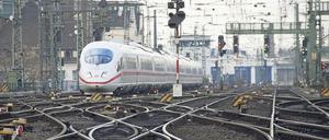 Weichen für die Zukunft stellen. Die Deutsche Bahn AG möchte mithilfe quantengestützter Algorithmen ihre Fahrpläne optimieren.
