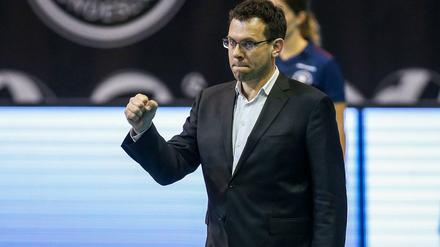 Cedric Enard ist seit 2018 Trainer der BR Volleys. Nun will er mit dem Team gegen Düren den Pokal holen. 