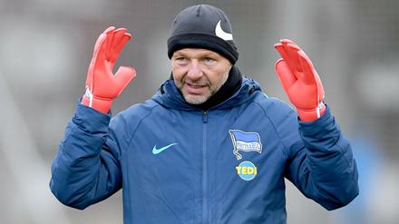 Torwarttrainer Zsolt Petry trainiert wieder die Profis.