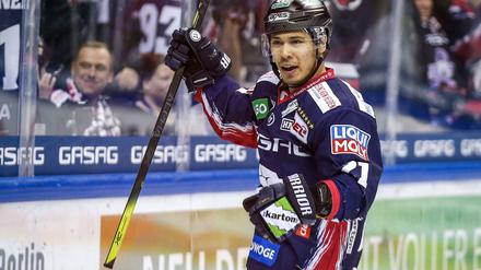 Oft da, wenn es wichtig ist. Austin Ortega feiert einen seiner beiden Treffer im Spiel gegen Mannheim.