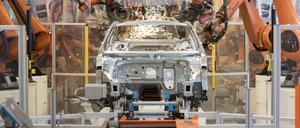 Produktion eines VW-Passats in Emden 